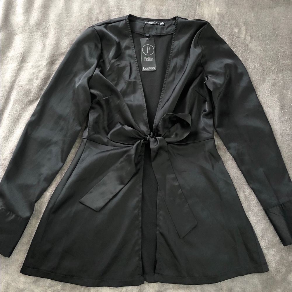 BooHoo Petite Black Satin Silky Tie Around Robe 6